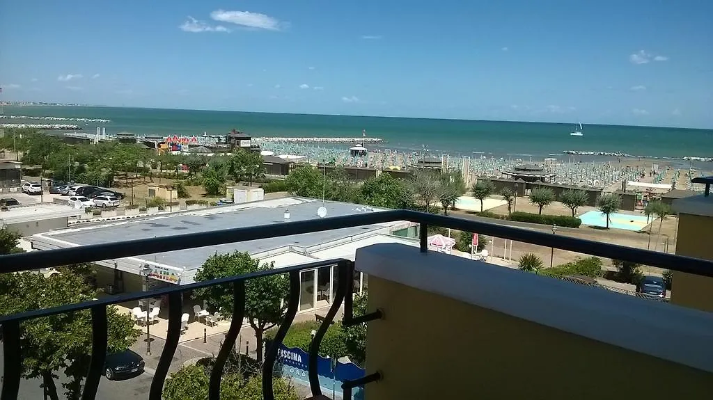 Residence Record Rimini 4*,